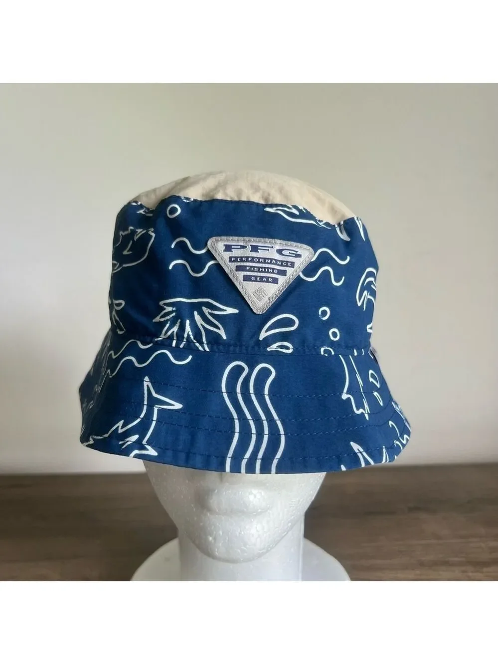 Columbia Youth PFG UPF50 Bucket Hat Size Small SKU# H2485